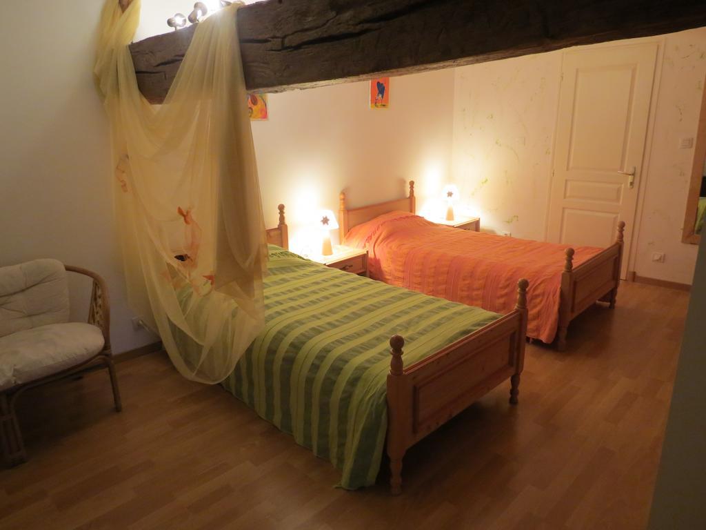 劳比诺斯住宿加早餐旅馆 Saint-Aubin-la-Plaine 客房 照片
